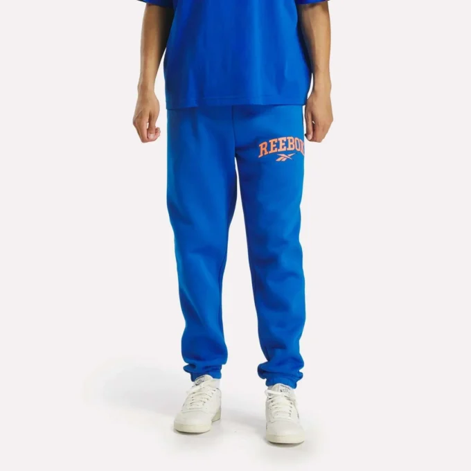 Herren-Jogginghose im College-Stil