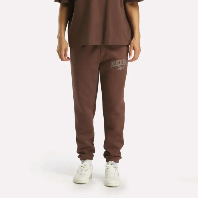 Herren-Jogginghose im College-Stil