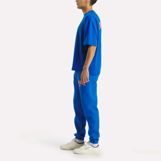 Herren-Jogginghose im College-Stil