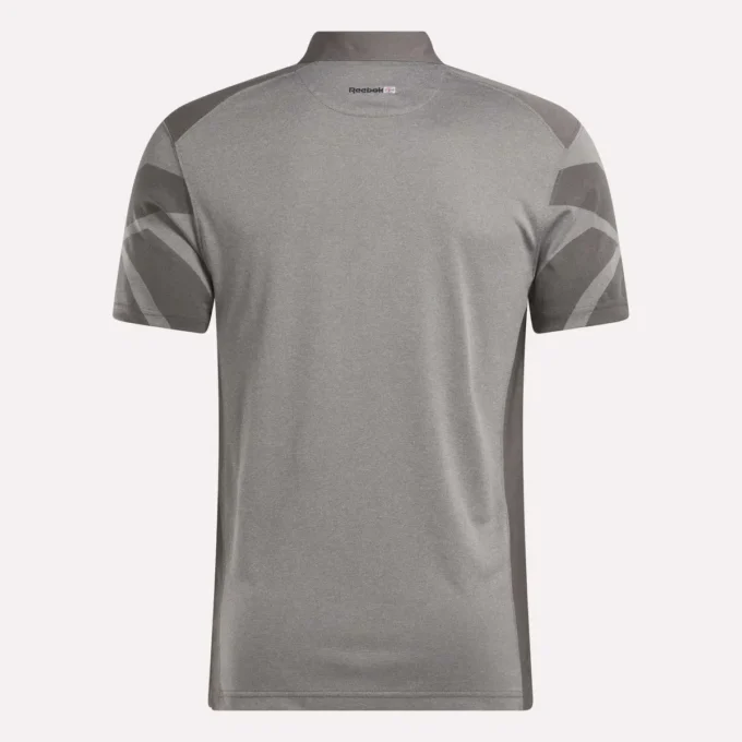 Herren-Poloshirt mit kurzen Ärmeln und charakteristischem Vector-Ärmel