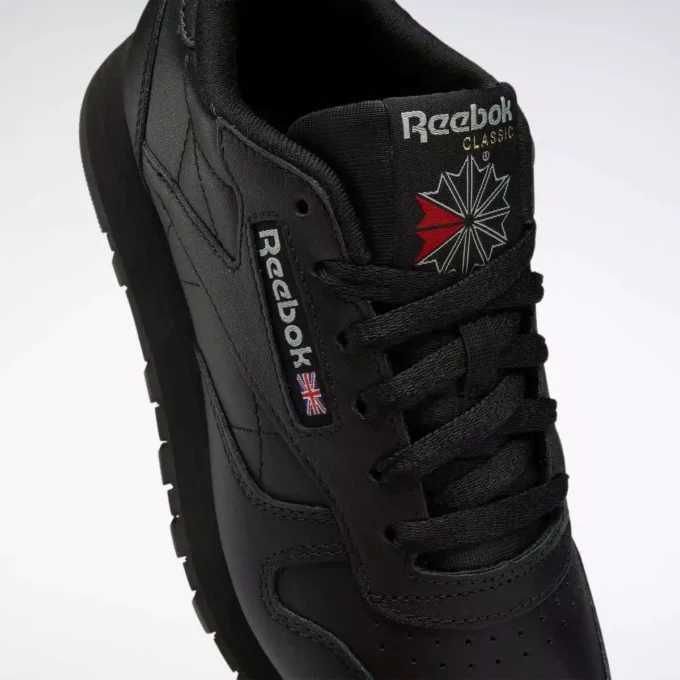 Klassische Lederschuhe für Damen
