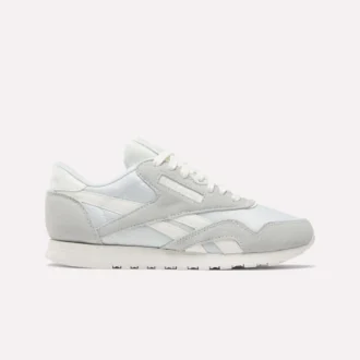 Klassische Nylon-Schuhe für Damen