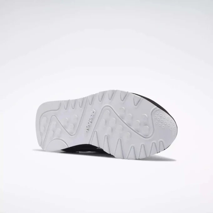 Klassische Nylon-Schuhe für Damen