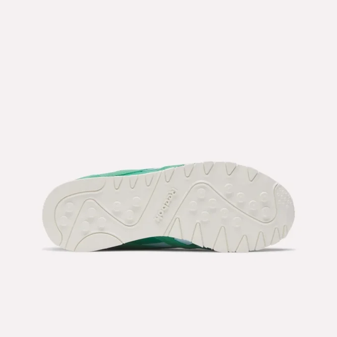 Klassische Nylon-Schuhe für Damen