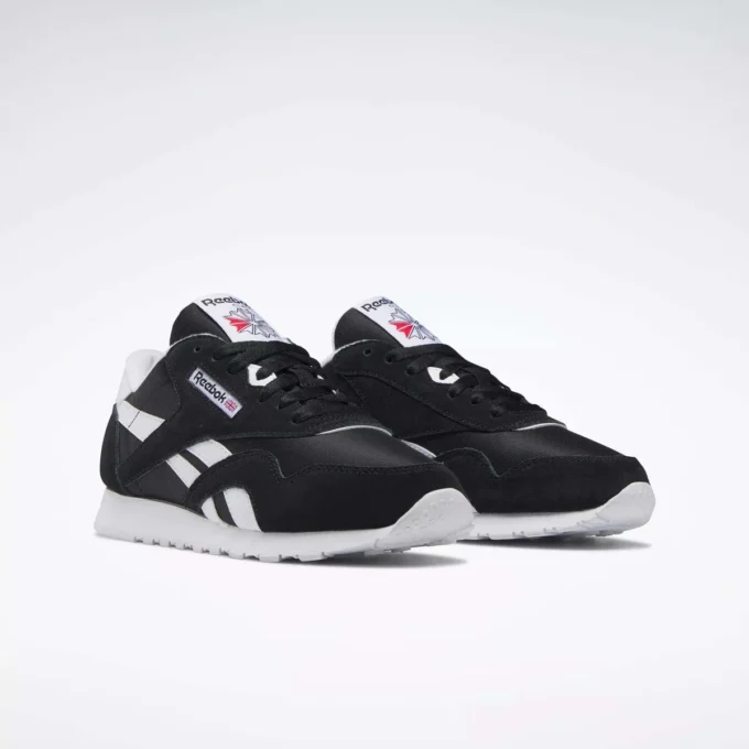 Klassische Nylon-Schuhe für Damen