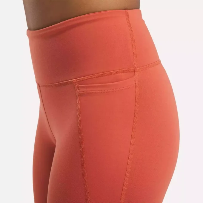 Lux High-Rise Mini-Flare-Hose für Damen