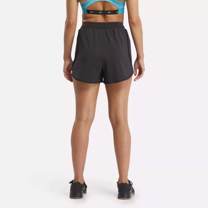 Lux Woven Shorts 4″ für Damen