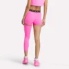 Reebok x Angel Reese Mini-Shorts & Ärmel