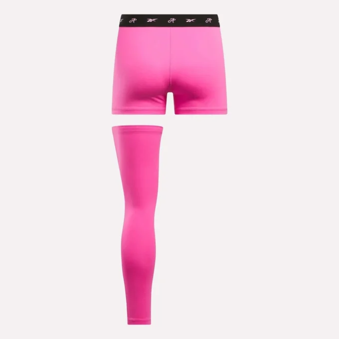 Reebok x Angel Reese Mini-Shorts & Ärmel