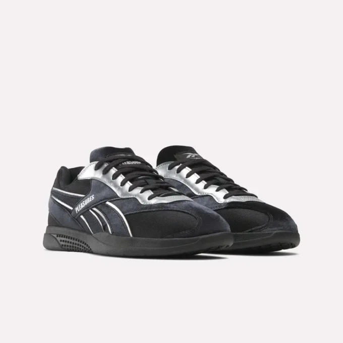 Reebok x PLEASURES Hammer Street Schuhe