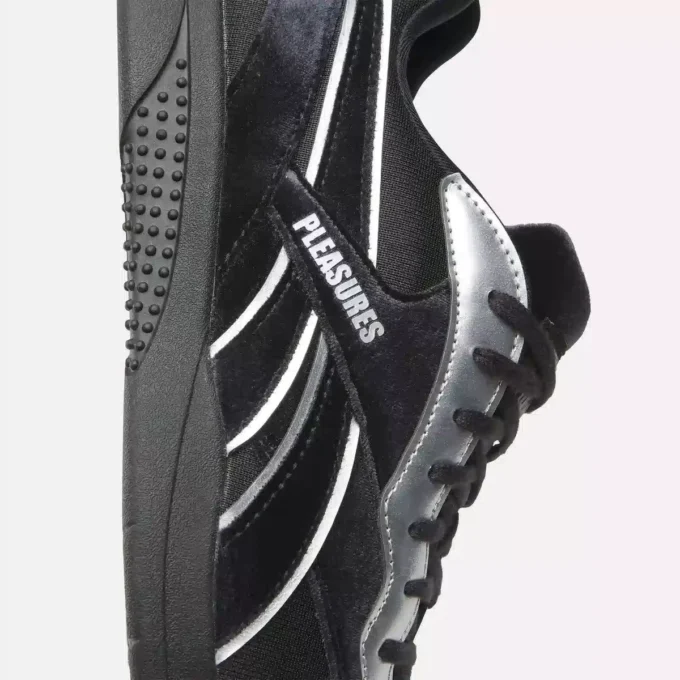 Reebok x PLEASURES Hammer Street Schuhe