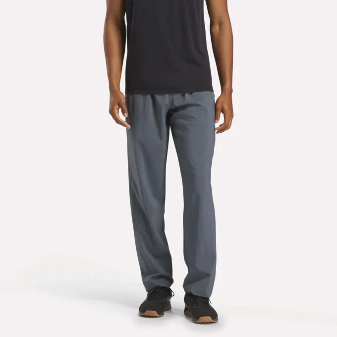 Training Essentials Woven Unlined Pants für Herren