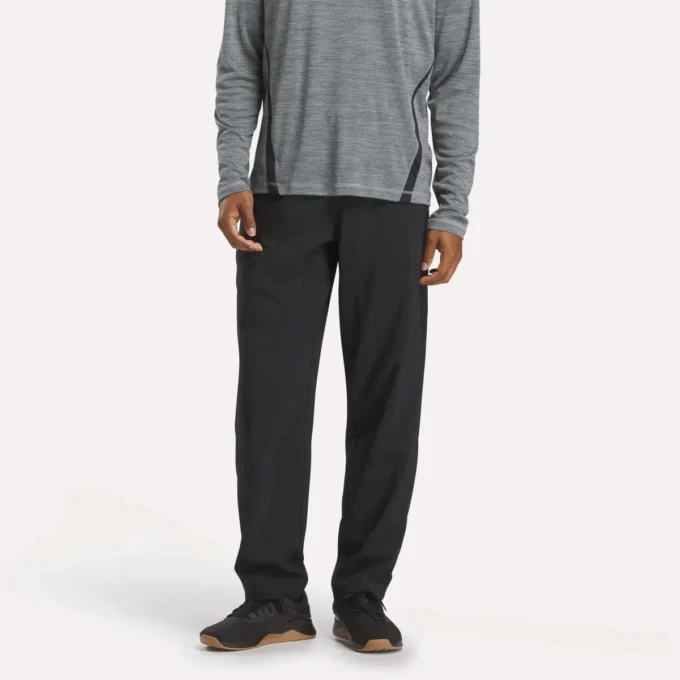 Training Essentials Woven Unlined Pants für Herren