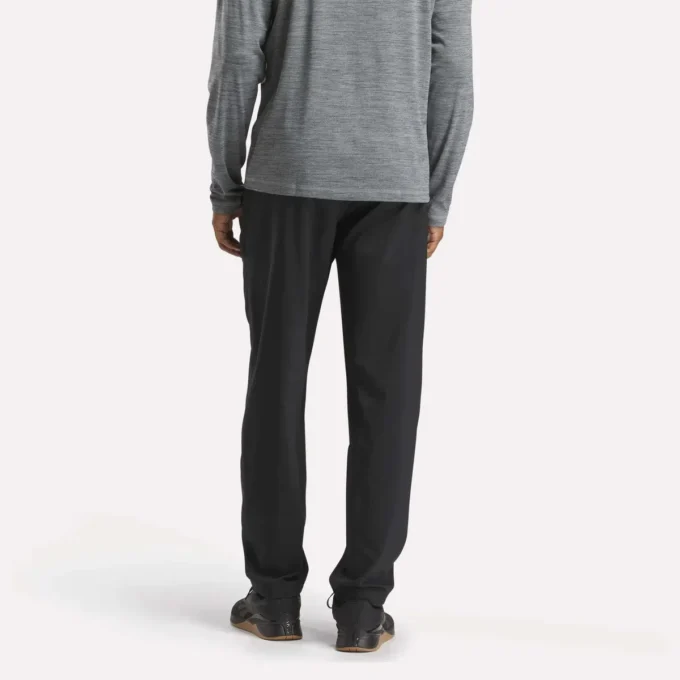 Training Essentials Woven Unlined Pants für Herren